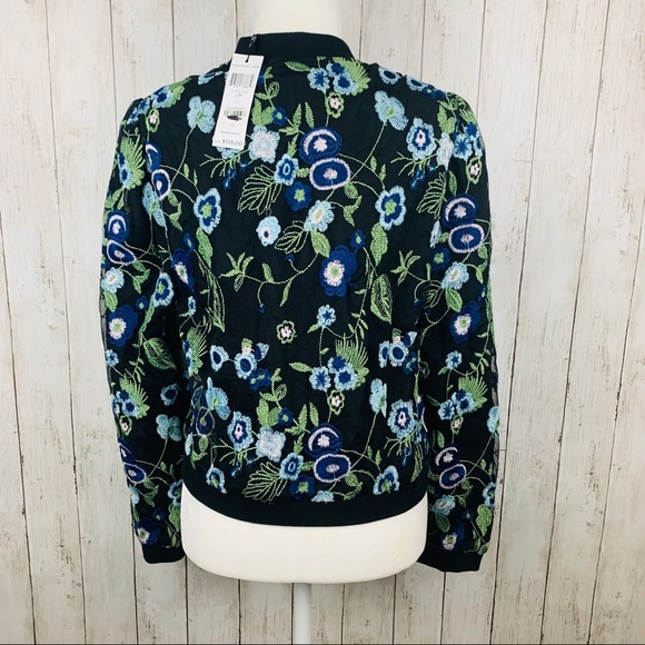 🔥BCBGENERATION🔥NAVY FLORAL JACQUARD BOMBER JACKET MEDIUM NWT - Picture 4 of 7